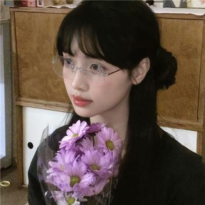 脸庞